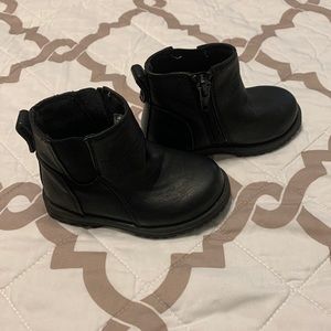 Toddler black boots